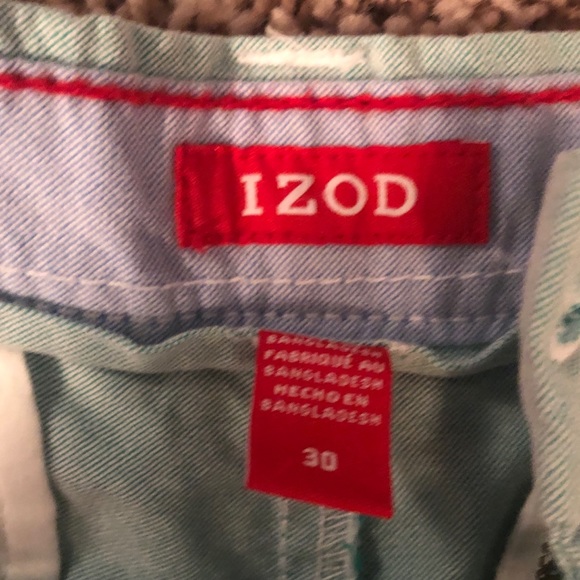Men’s Izod Shorts - Picture 2 of 3